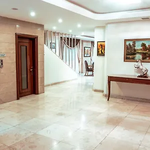 4* Hotel Atropat Old